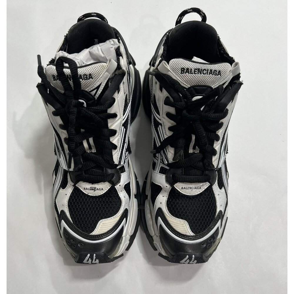 Balenciaga Runner Style 677403 in Bicolor Mesh White-Black - Picture 5 of 12